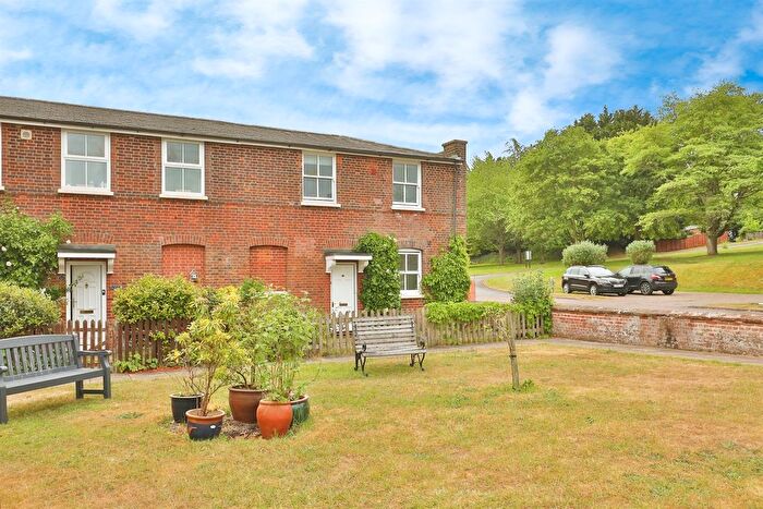 2 Bedroom Semi-Detached House For Sale In The Vale, Swainsthorpe, Norwich, NR14