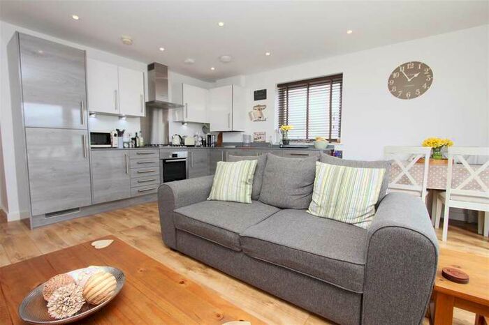 1 Bedroom Apartment To Rent In Snowdrop Mews, Pinner, HA5