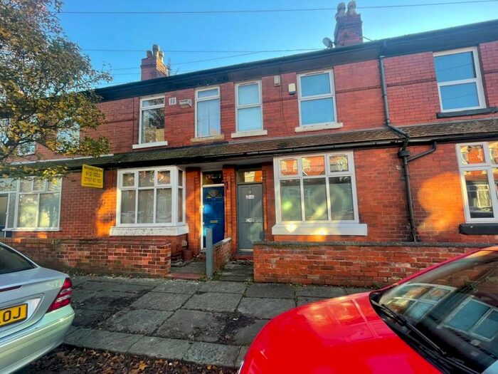 4 Bedroom Private Hall To Rent In Westbourne Road, Manchester, M14
