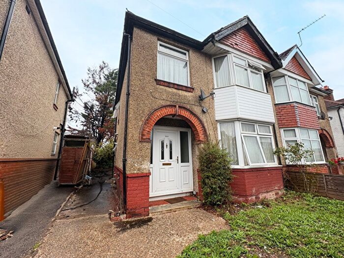 4 Bedroom Property For Sale In Burgess Road, Southampton, SO16