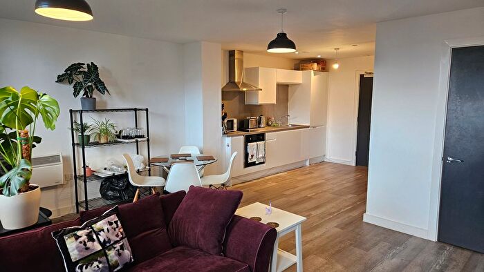 1 Bedroom Flat For Sale In Talbot Road, Old Trafford, Manchester, M16