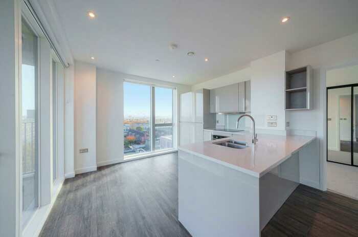 2 Bedroom Apartment To Rent In Thurlow Street, London, SE17