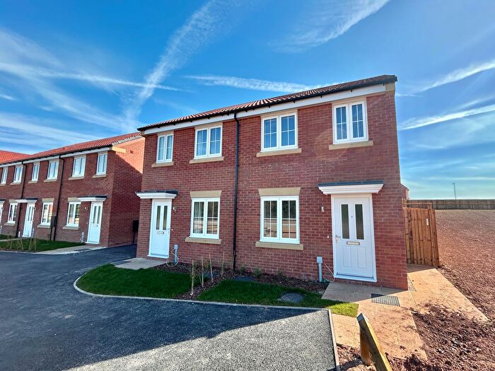 2 Bedroom Semi-Detached House To Rent In Frederick Beech Grove, Telford, TF2