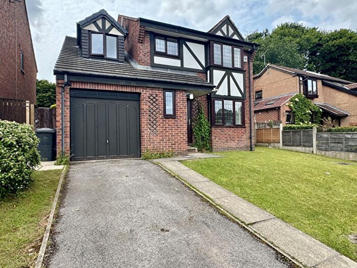 4 Bedroom Detached House To Rent In Hillcote Close, Sheffield, South Yorkshire, S10