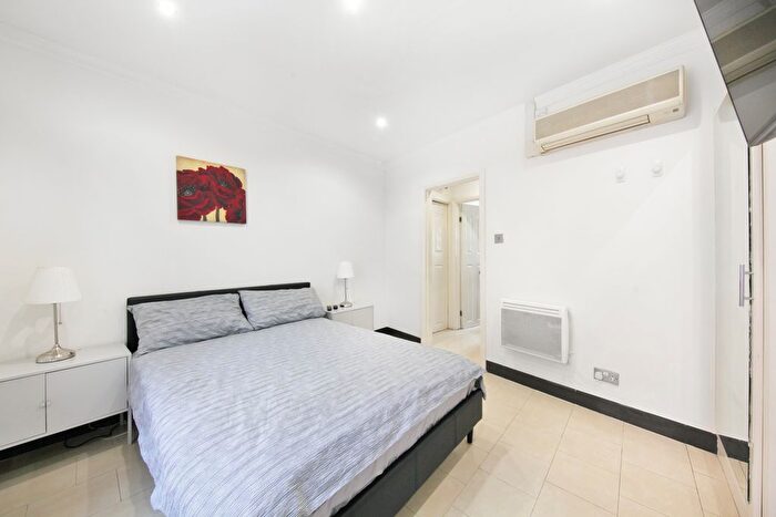 1 Bedroom Flat To Rent In Harrowby Street, London Marylebone, W1H