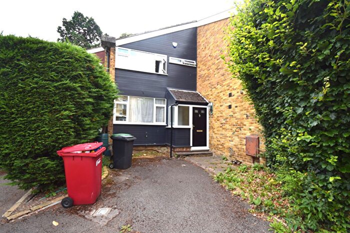 3 Bedroom Property To Rent In Sussex Close, Slough, SL1