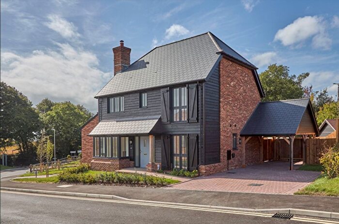 4 Bedroom Detached House For Sale In Hill Farm View, Bobbing, Sittingbourne, Kent., ME9