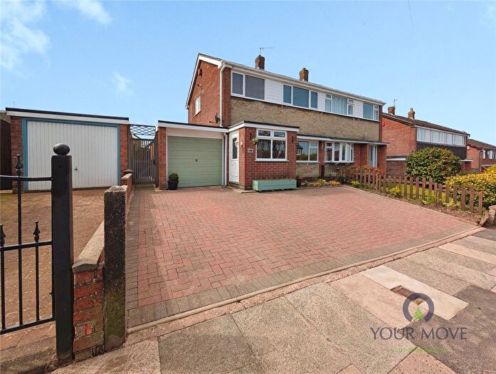 3 Bedroom Semi-Detached House For Sale In Westonfields Drive, Westonfields, Stoke On Trent, Staffordshire, ST3