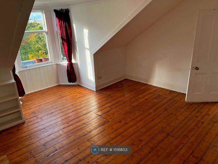 3 Bedroom Flat To Rent In Parkgrove Terrace, Glasgow, G3