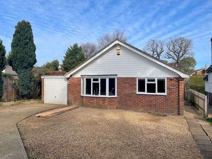 2 Bedroom Detached Bungalow To Rent In Downs View Road Hassocks, BN6