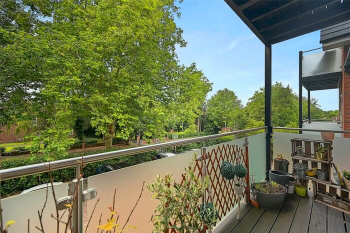 2 Bedroom Apartment To Rent In Carew Road, Northwood, Middlesex, HA6