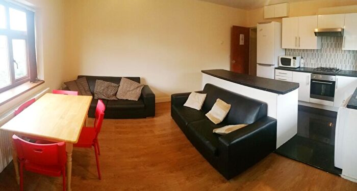 2 Bedroom Semi-Detached House To Rent In Egerton Road, M14