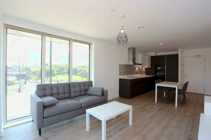 2 Bedroom Apartment To Rent In Middlewood Locks, Salford, M5