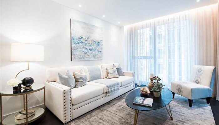 2 Bedroom Apartment To Rent In Thornes House, SW11