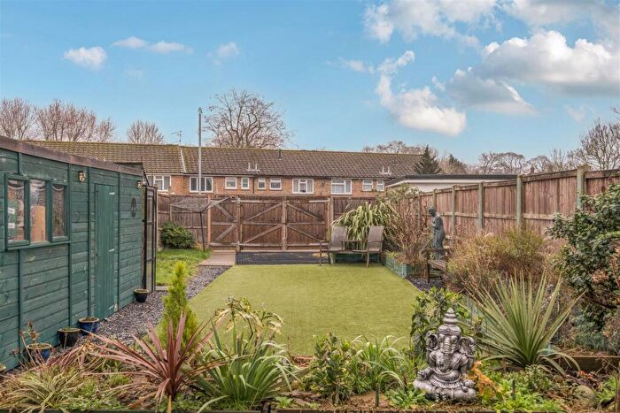 3 Bedroom Terraced House For Sale In Plains Avenue, Maidstone, ME15 - Photo 7