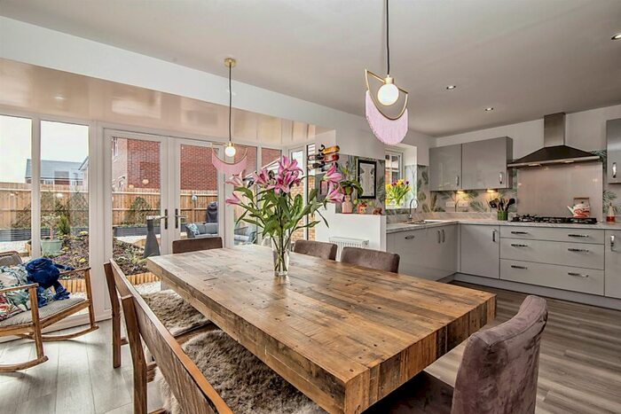 4 Bedroom Detached House For Sale In Kipling Road, Ledbury, HR8