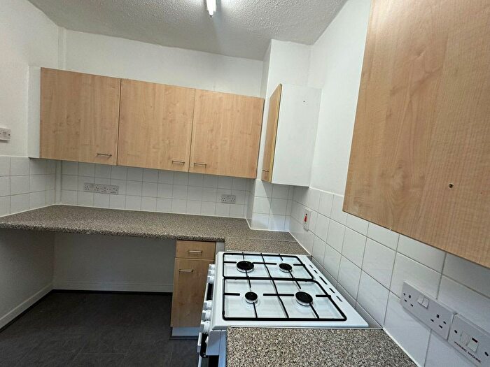 1 Bedroom Flat To Rent In Bromley High Street, London, E3
