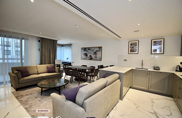 3 Bedroom Flat To Rent In Wellington Road, London, NW8