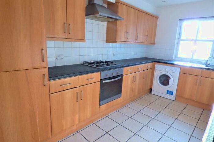 4 Bedroom Semi-Detached House To Rent In Roman Road, London, E3