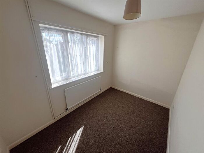 2 Bedroom Bungalow For Sale In Moor Park, Ruskington, NG34