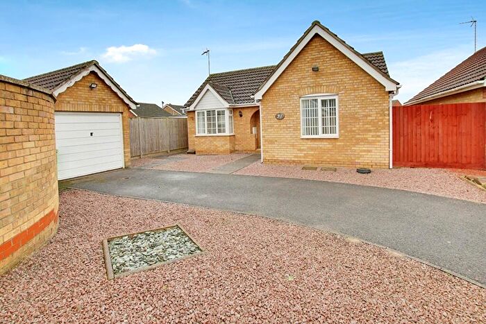 2 Bedroom Detached Bungalow For Sale In Olivers Way, March, PE15