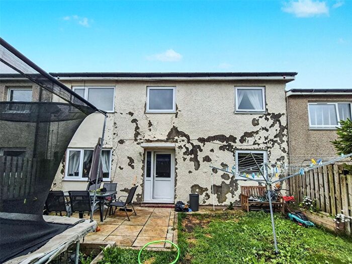 3 Bedroom Terraced House For Sale In East Byland, Halifax, West Yorkshire, HX2