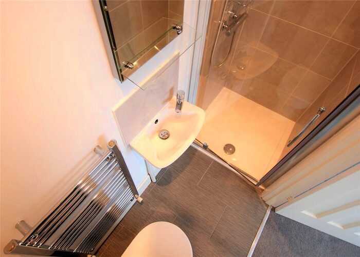 3 Bedroom Bungalow To Rent In Ashmore Avenue, Poole, Dorset, BH15