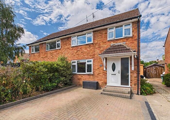 3 Bedroom Semi Detached House For Sale In Willow Tree Close, Willesborough, Ashford, TN24