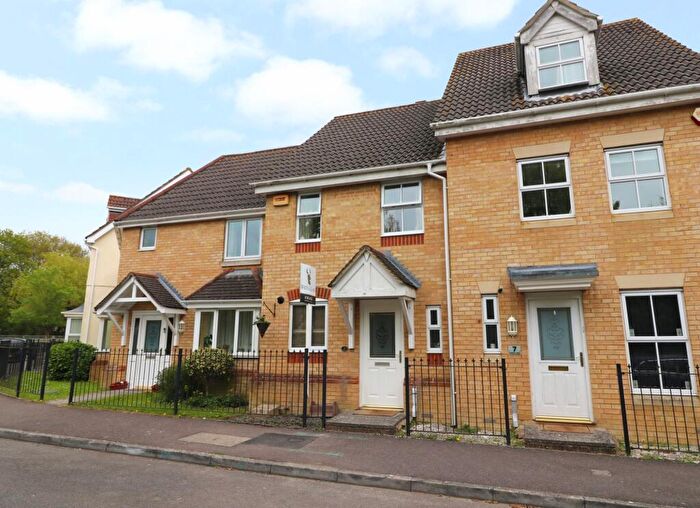2 Bedroom Terraced House For Sale In Fawn Crescent, Hedge End, SO30