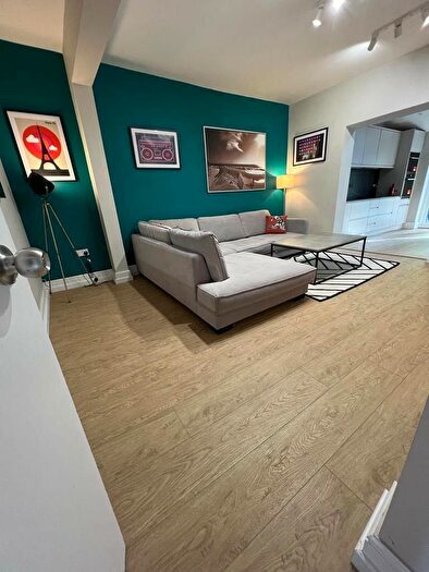 8 Bedroom Semi-Detached House To Rent In Brocklebank Road, M14