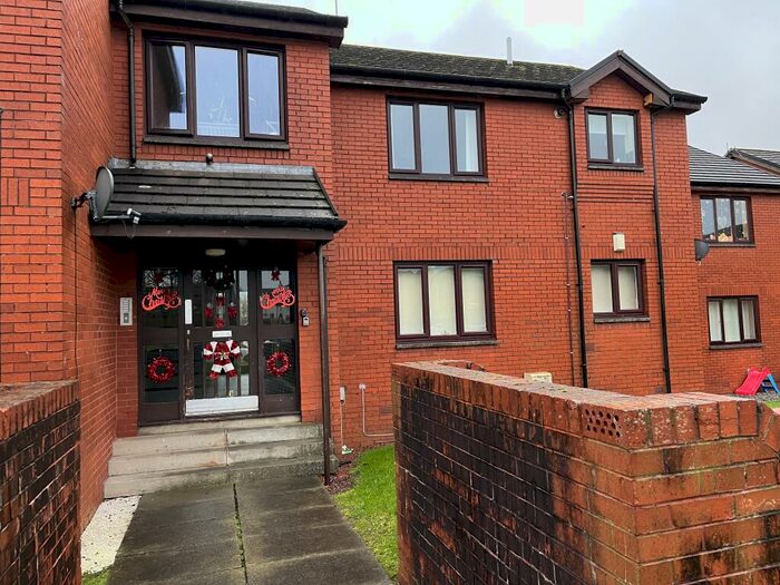 2 Bedroom Apartment To Rent In The Groves, Bishopbriggs, G64