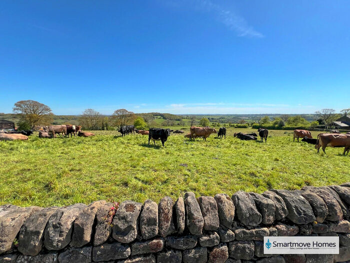 3 Bedroom Detached Bungalow For Sale In The Common, Crich, DE4