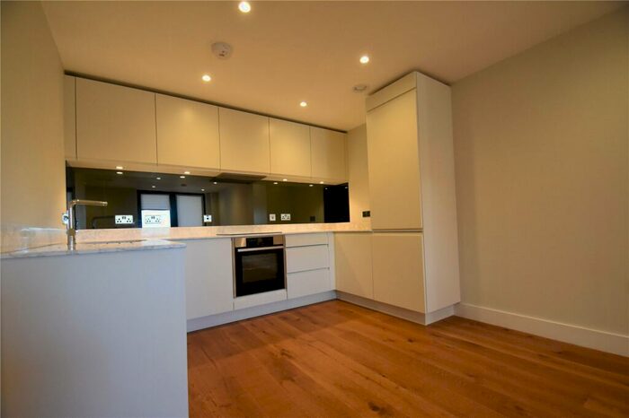 1 Bedroom Apartment To Rent In Station Road, Gerrards Cross, Buckinghamshire, SL9