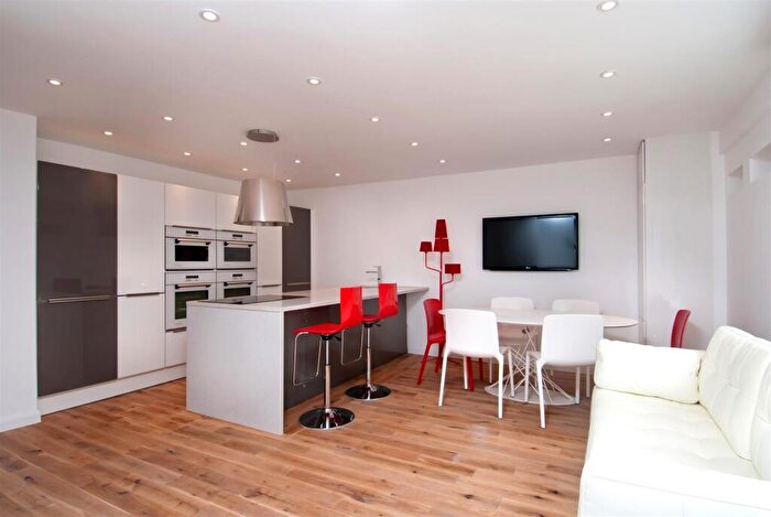 3 Bedroom Mews To Rent In Huntsworth Mews, Marylebone, London, NW1