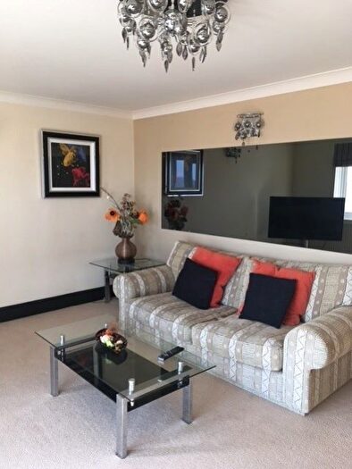 4 Bedroom Town House To Rent In Harrison Way, Cardiff Bay, CF11