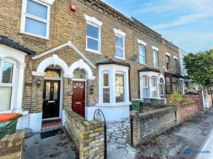 3 Bedroom House To Rent In Field Road, London, E7