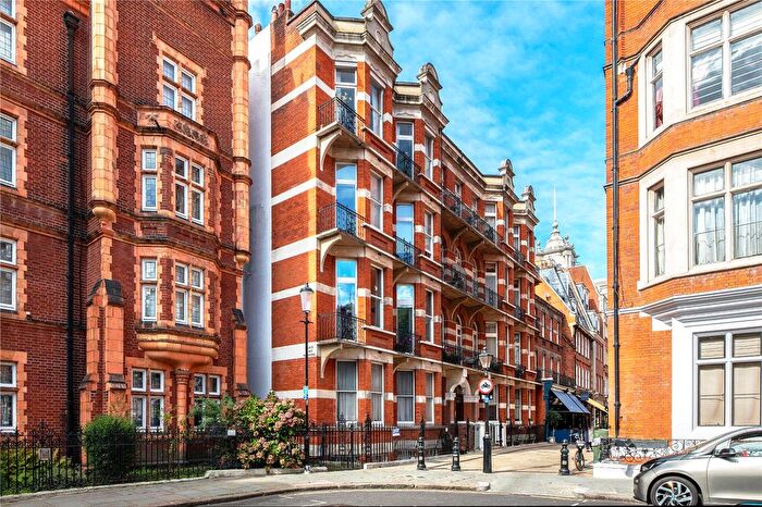 2 Bedroom Flat For Sale In Palace Place Mansions, Kensington Court, London, W8