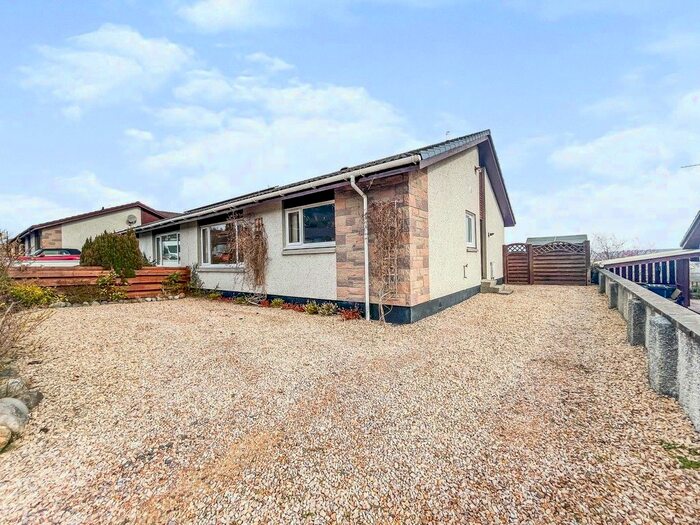 3 Bedroom Semi-Detached Bungalow To Rent In Scorguie Gardens, Inverness, IV3