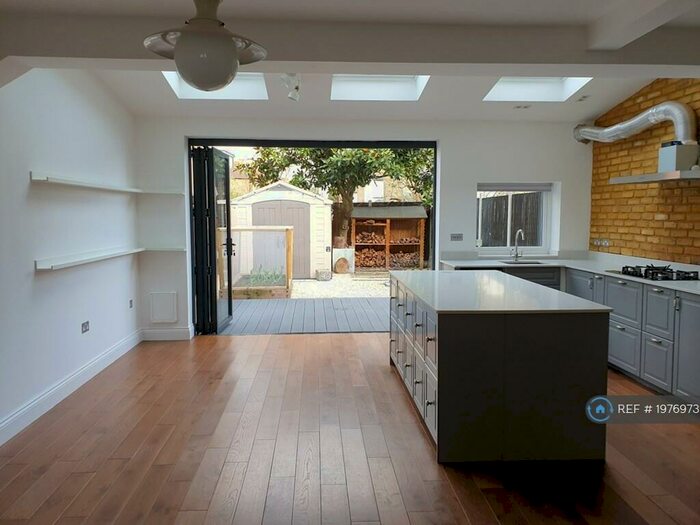 3 Bedroom Terraced House To Rent In Clarendon Road, London, N18