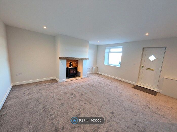 3 Bedroom Terraced House To Rent In Blackamoor Road, Blackburn, BB1