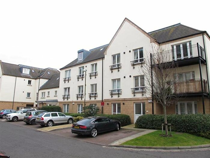 2 Bedroom Garage / Parking To Rent In Hopetoun Street, Edinburgh, EH7