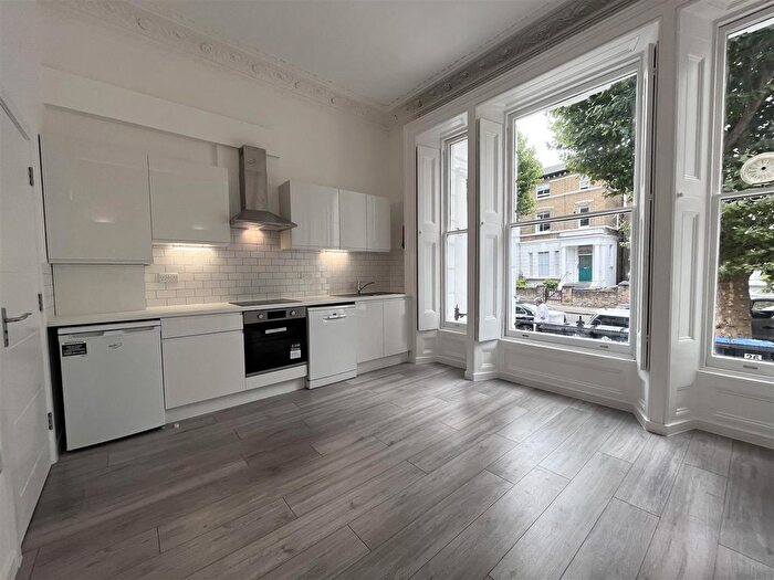 Studio To Rent In Brondesbury Villas, Queens Park, NW6