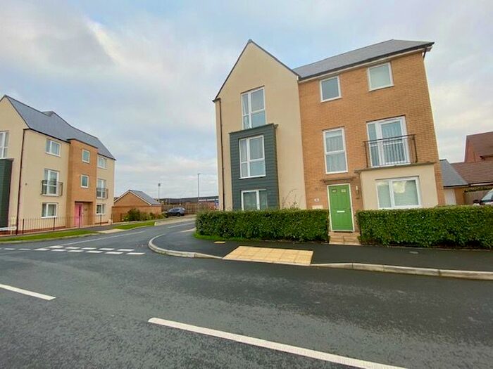 4 Bedroom Semi-Detached House To Rent In Vanguard Circle, Brooklands, Milton Keynes, MK10