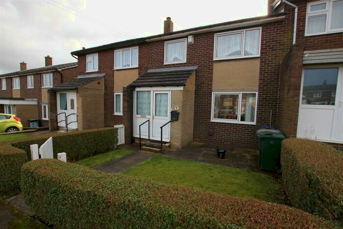 2 Bedroom Town House For Sale In New Smithy Drive, Thurlstone, S36