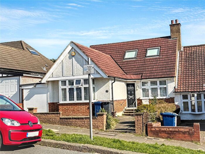 4 Bedroom Bungalow For Sale In Normandy Avenue, Barnet, EN5
