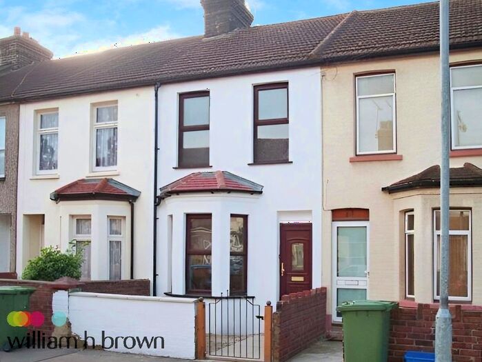 2 Bedroom Terraced House To Rent In Charlton Street, Grays, RM20