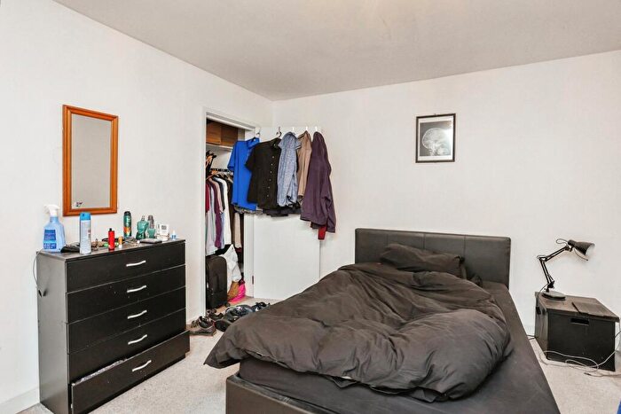 1 Bedroom Flat For Sale In Hughenden Drive, Leicester, Leicestershire, LE2