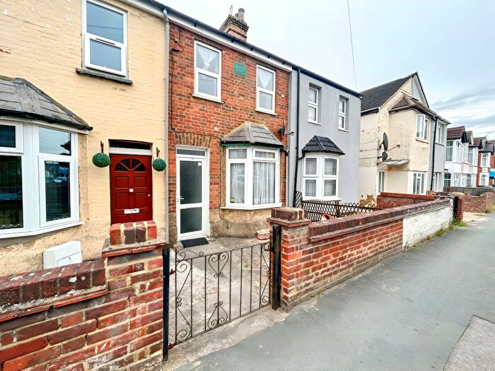3 Bedroom Terraced House To Rent In Dashwood Avenue, High Wycombe, HP12