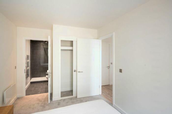 3 Bedroom Flat To Rent In The Kell, Gillingham Gate Road, Gillingham, ME4