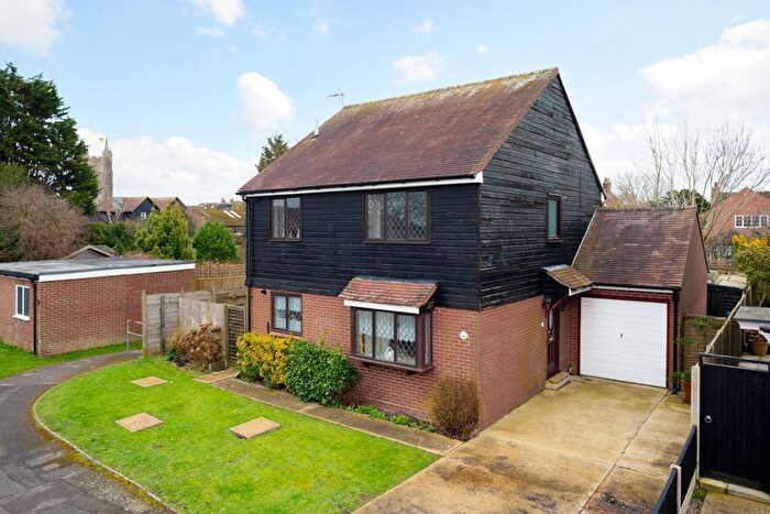 4 Bedroom Detached House For Sale In Copperfields, Lydd, TN29